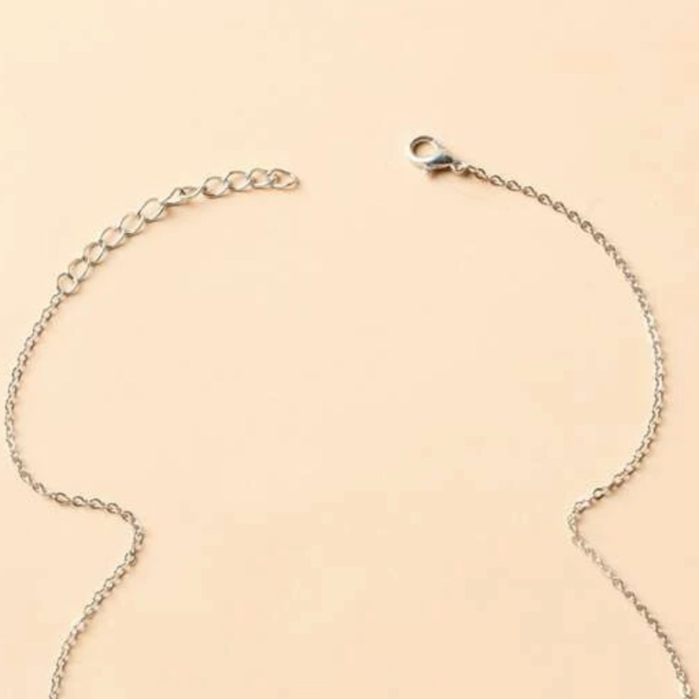 Whale tail necklace - Picture 3 of 3